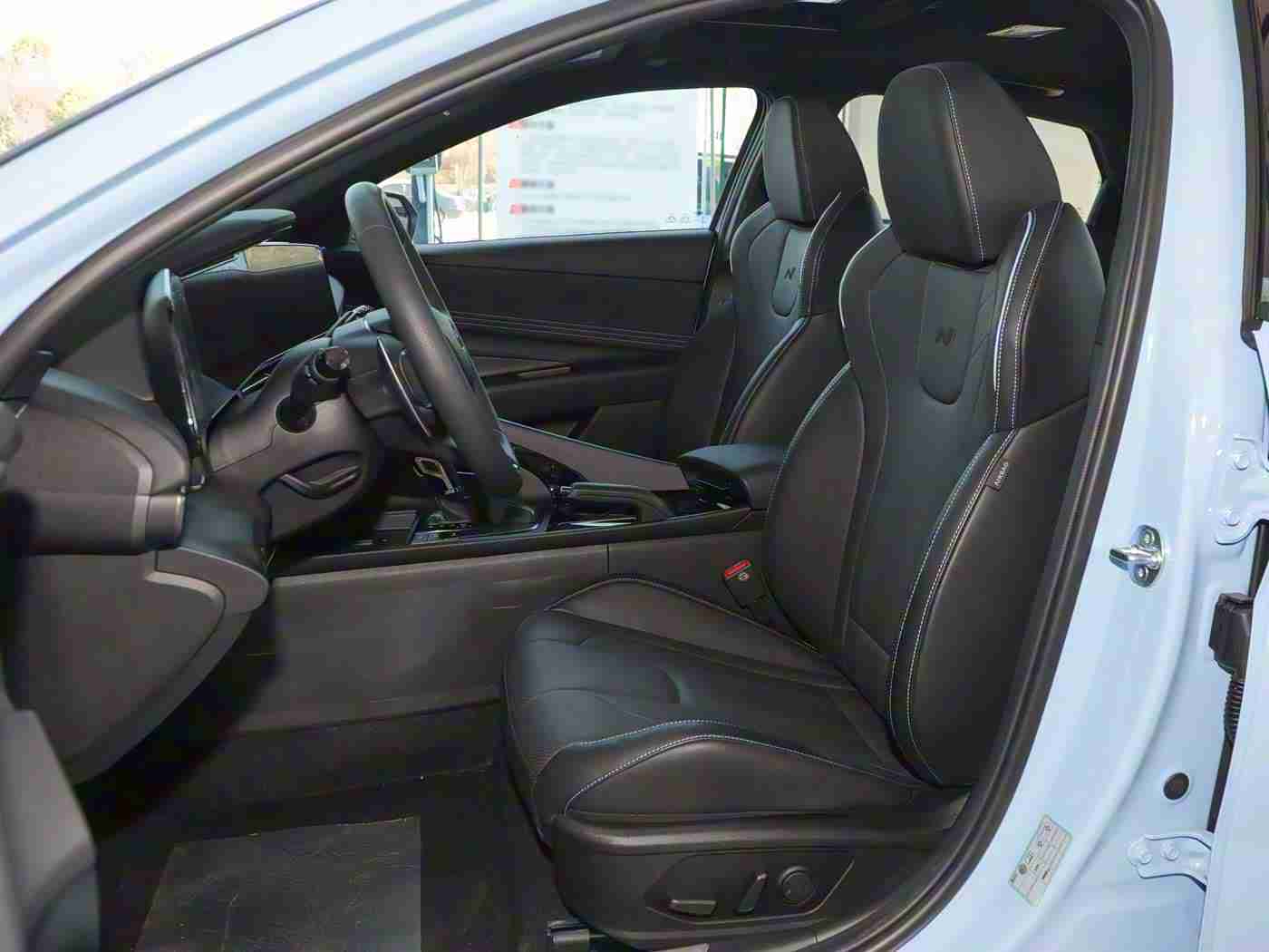 17c吃瓜爆料视频,未来驾临,动感新潮,智能领航——国产新锐汽车引领潮流风尚-2