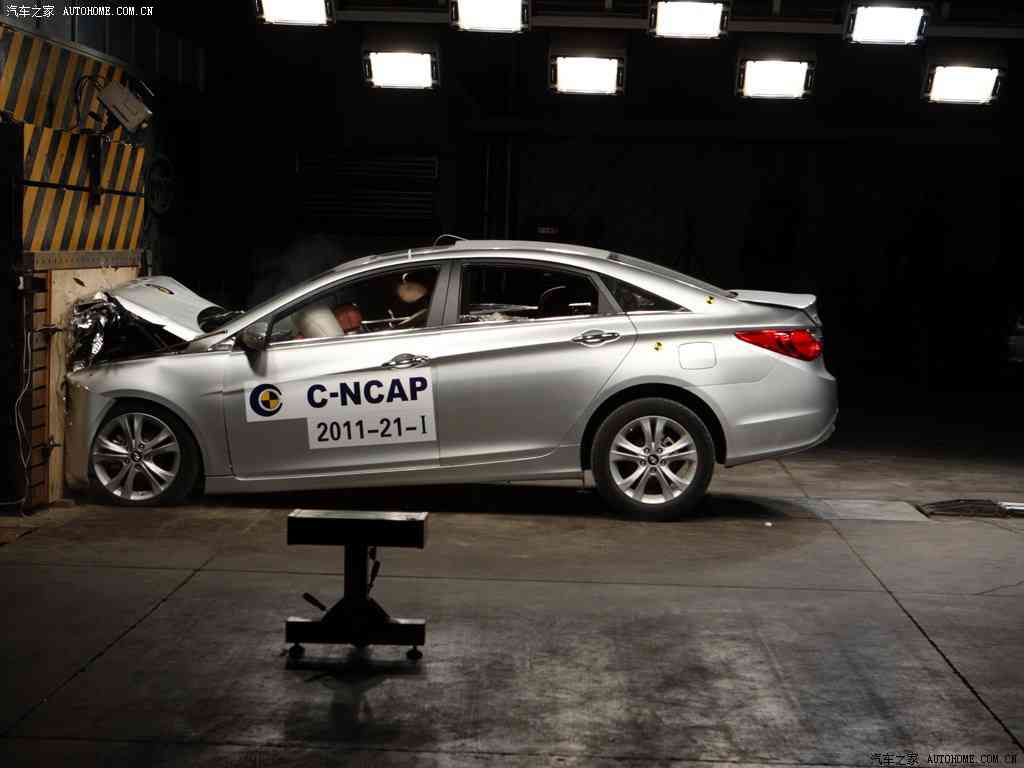 黑料反差,“争议不断却逆袭成功,揭秘某车型如何以品质与性能赢得市场认可”-3