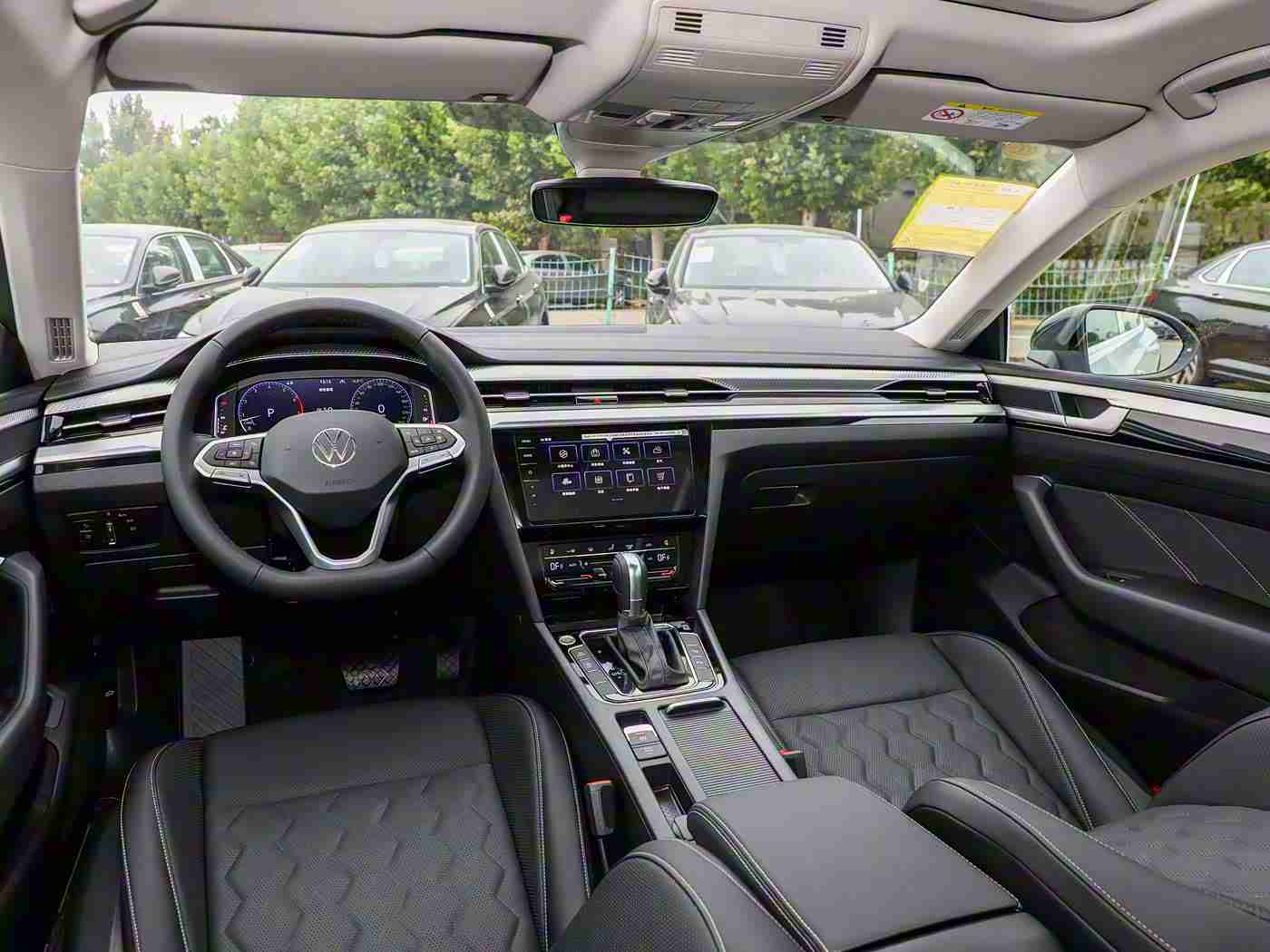 男生和女生差差差,汽车市场性别差异大：解析男女车主购车、驾驶与维护偏好-3