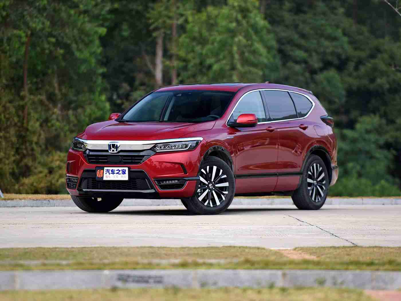 av黑人,创新设计引领潮流，高性能av黑人汽车惊艳市场，未来前景可期！-3