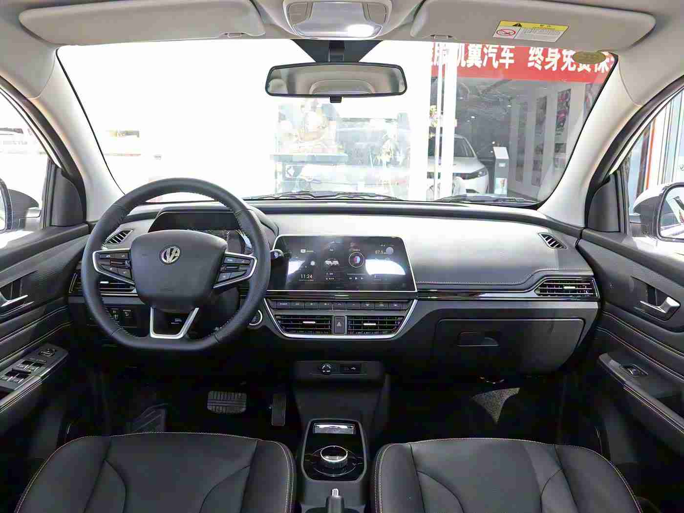 大菠萝福建,福建汽车产业新势力，大菠萝崛起引领绿色出行风尚-1