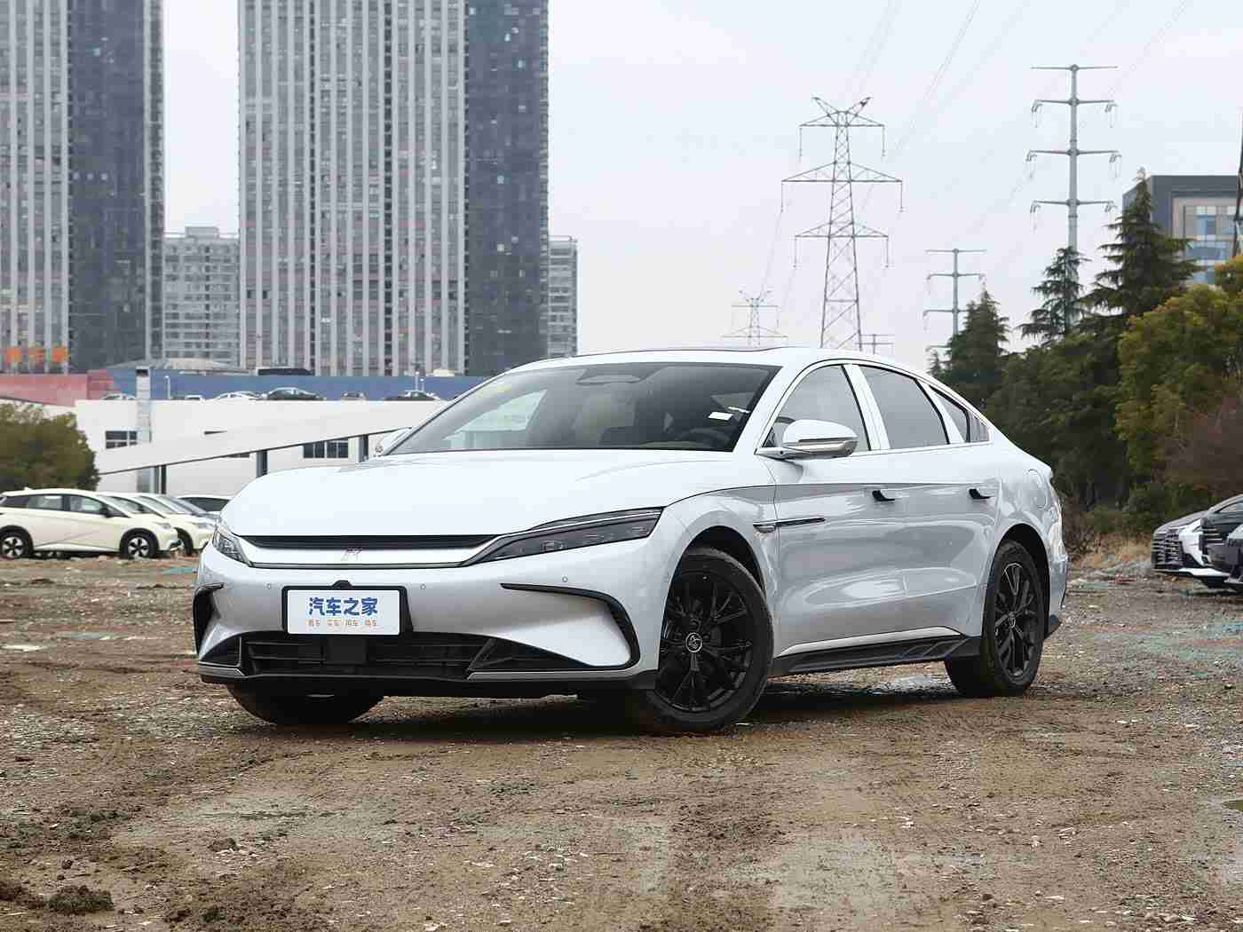 色多多视频APP,科技赋能驾驶新篇章，资讯娱乐两不误的智能车生活-3