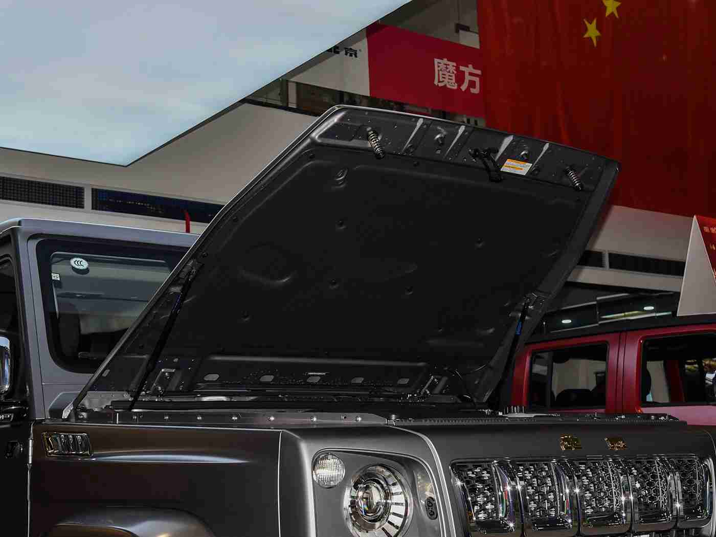 911爆料,豪华品牌新车型首曝：颠覆设计，性能卓越，明年上市引期待-3