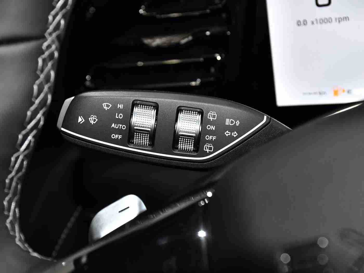 appoppo,引领潮流，卓越性能：新锐品牌汽车闪耀登场，创新科技定义未来驾驶体验-1