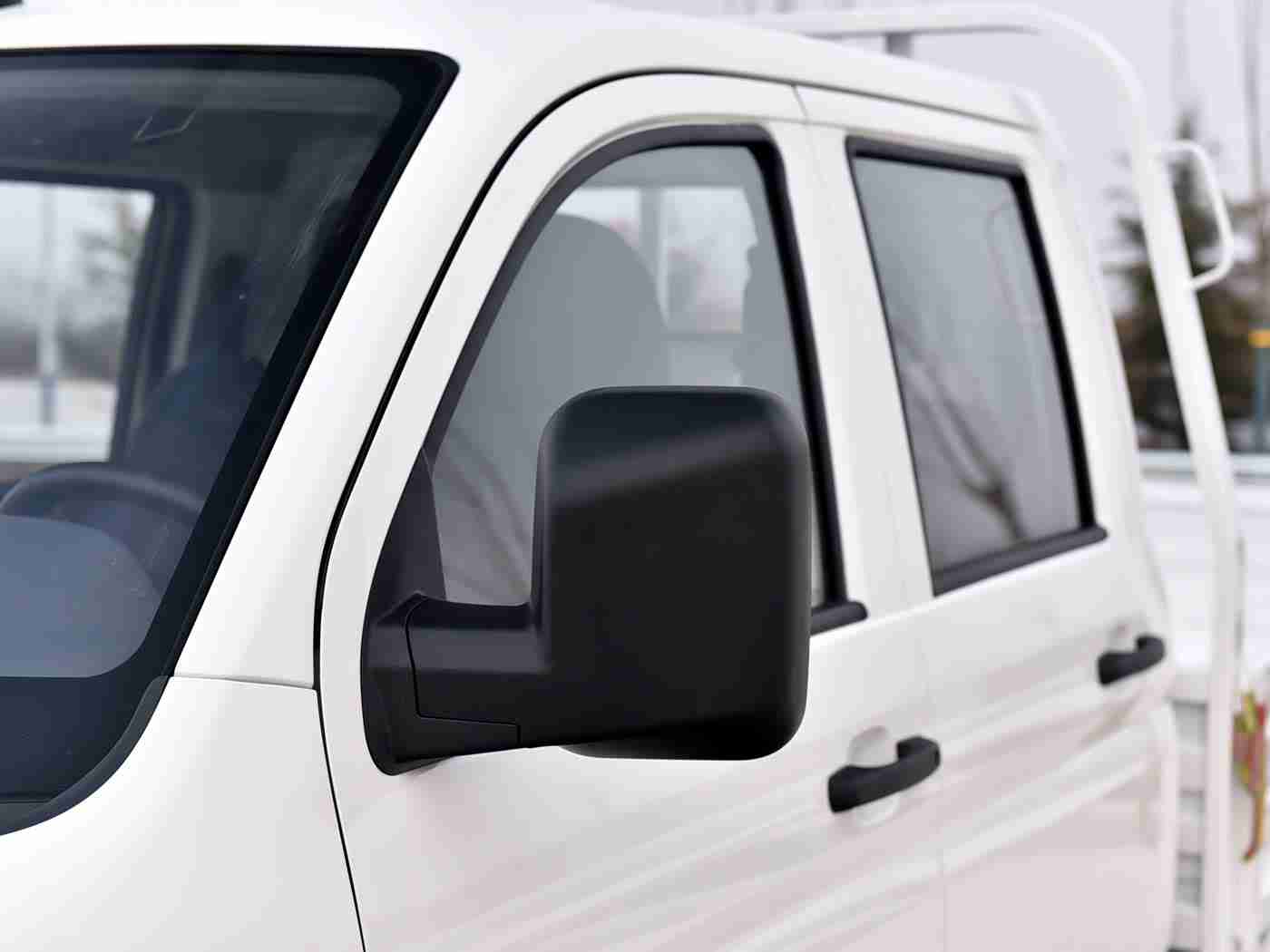 桥本香莱,“全新车型引领潮流，自然灵感打造环保性能佳——全新车型发布引关注-2