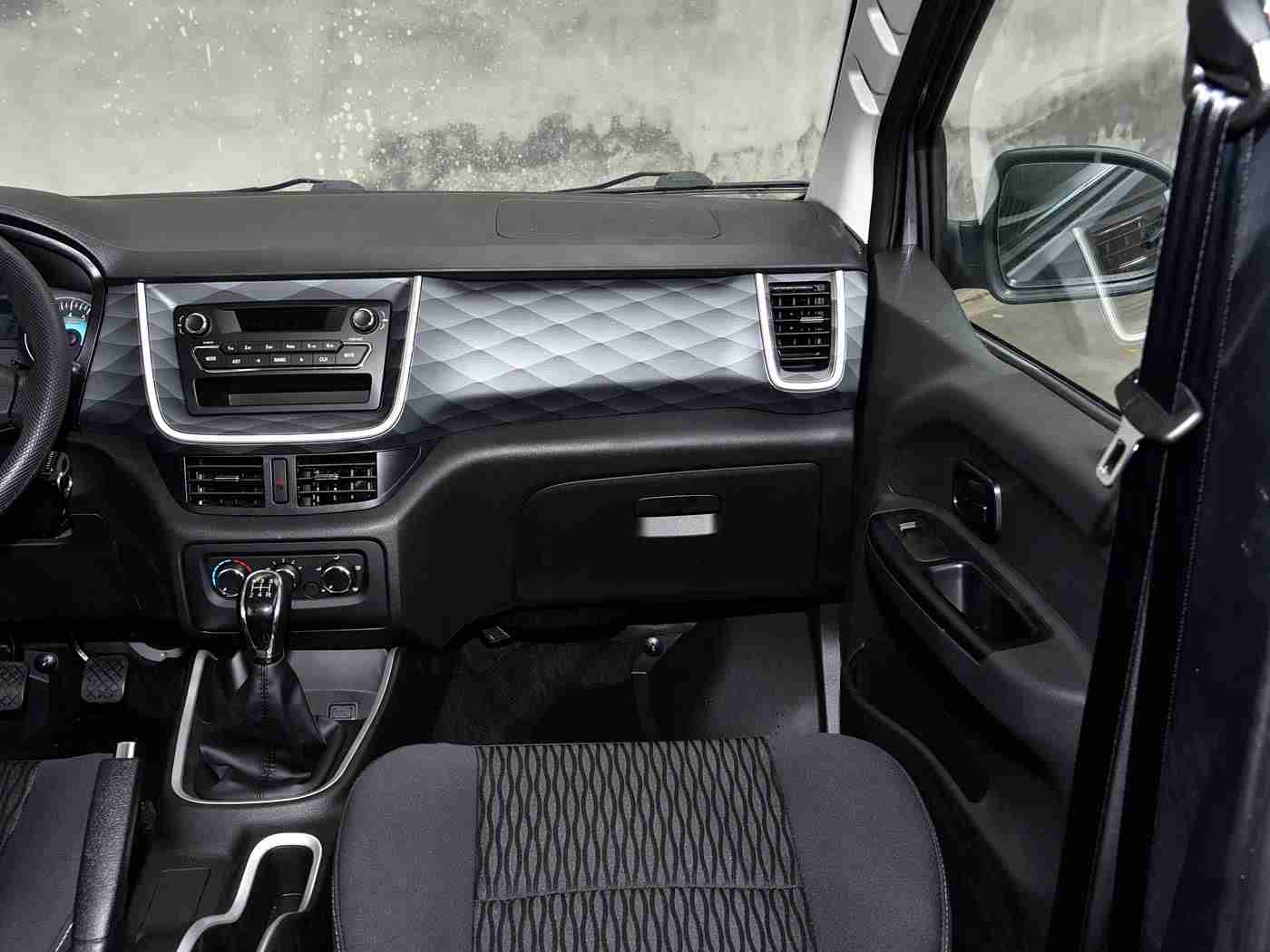 张柏芝殖器全照,“豪华新车亮相引关注，张柏芝风波热议隐私保护问题”-2