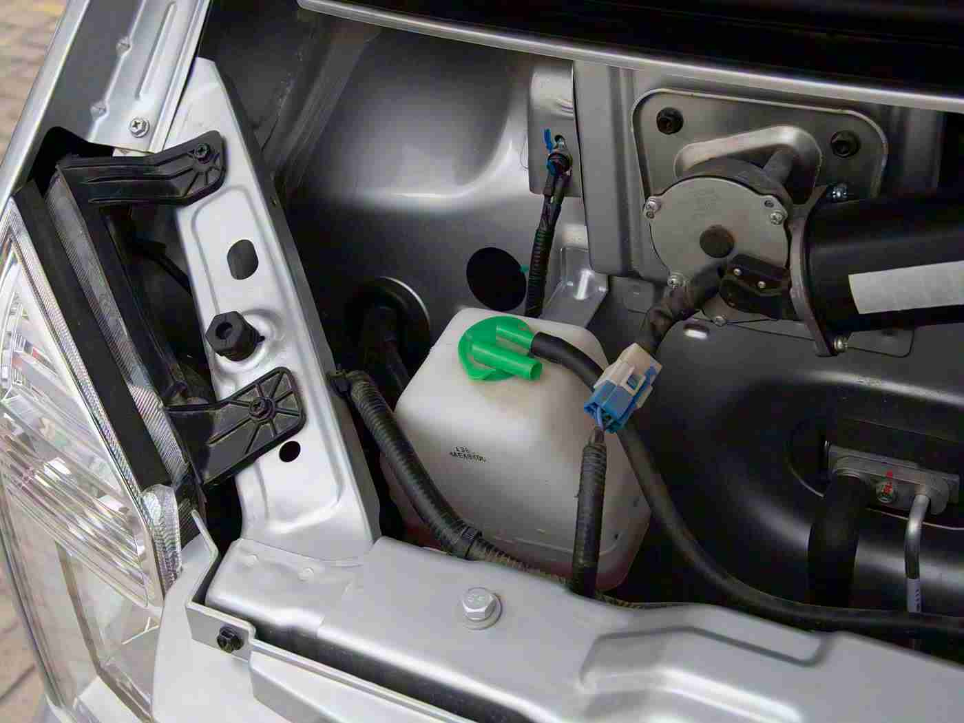 男同志gy www.网站游戏,时尚智能新宠，汽车市场黑马横空出世-1