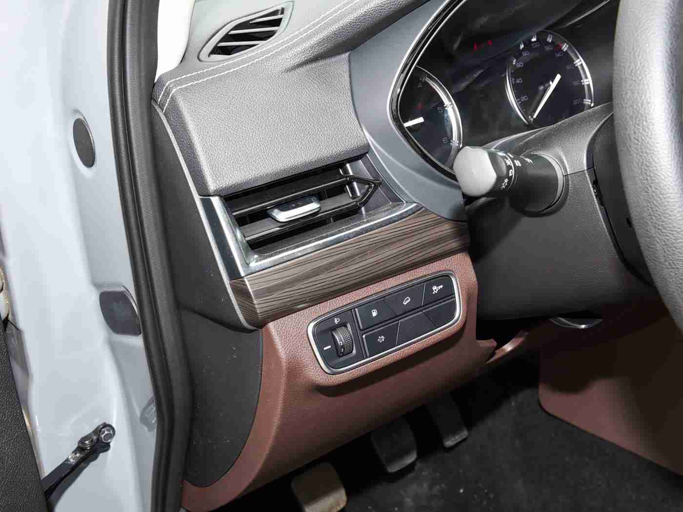 黄包软件,智行新界，驾驭未来，畅享车联网新生态-2