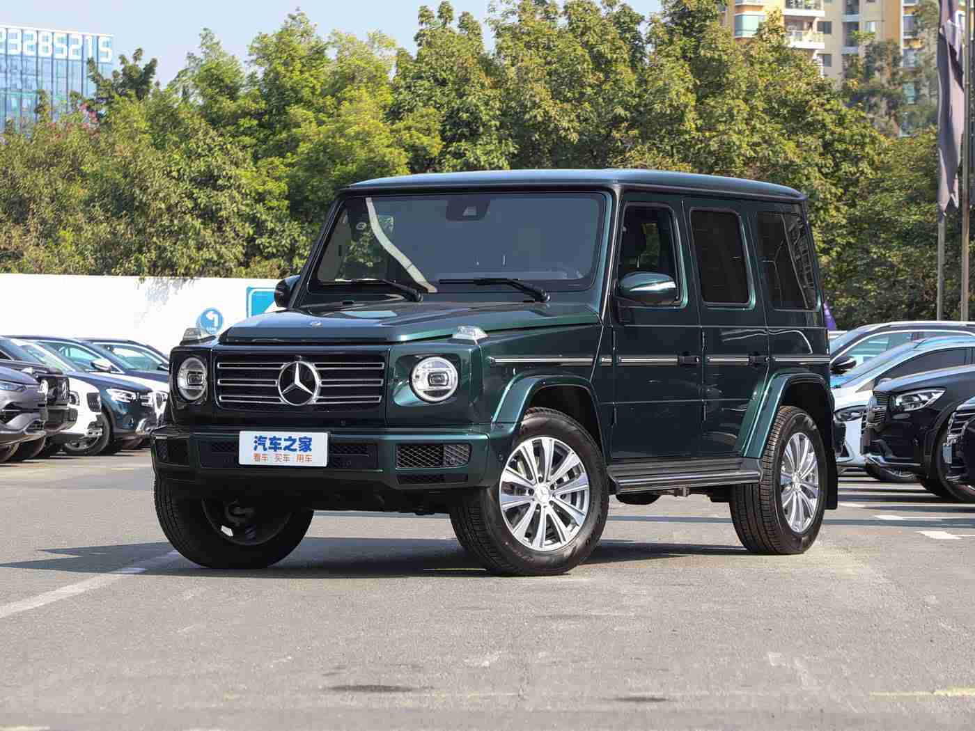 乳液狂飙,“性能与科技并驾，设计独领风骚——揭秘即将上市新车型，引领汽车市场新潮流”-1