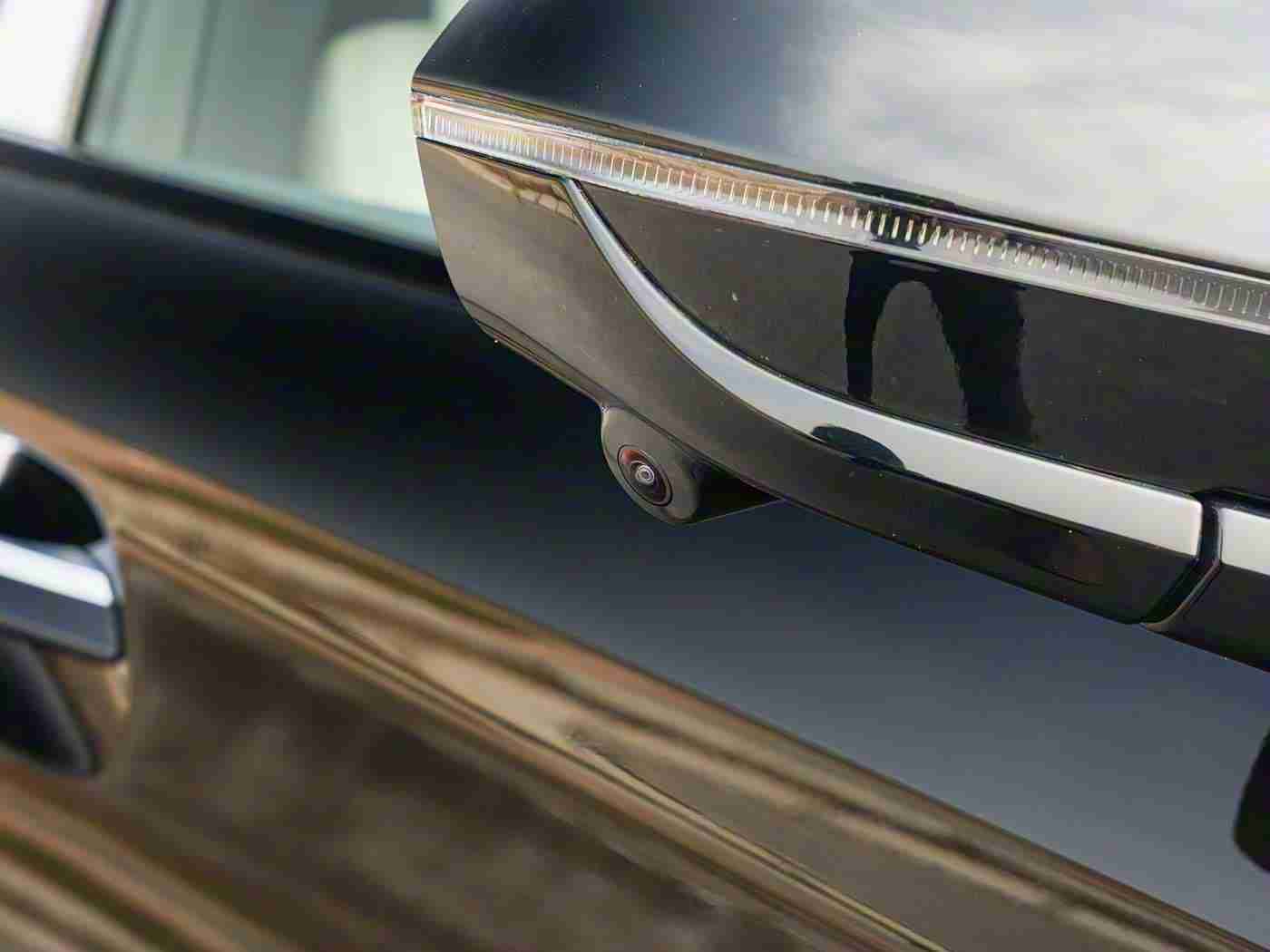 成人蜜桃,“创新设计引领潮流，高性能科技赋能——“成人蜜桃”神秘车型即将上市，引发市场期待热潮”-4