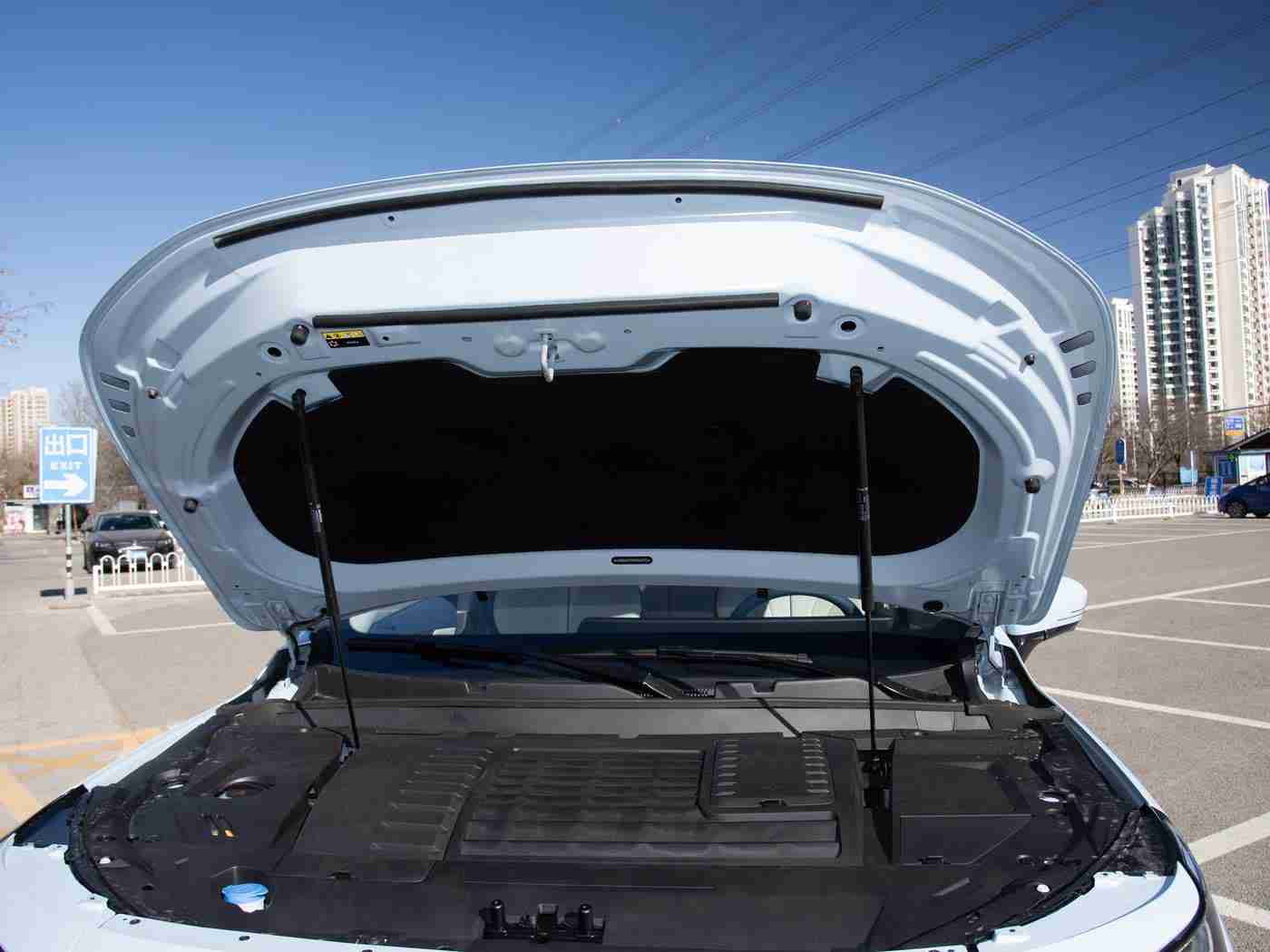 免费18,汽车品牌倾力打造，18重惊喜服务助力销量新突破-1