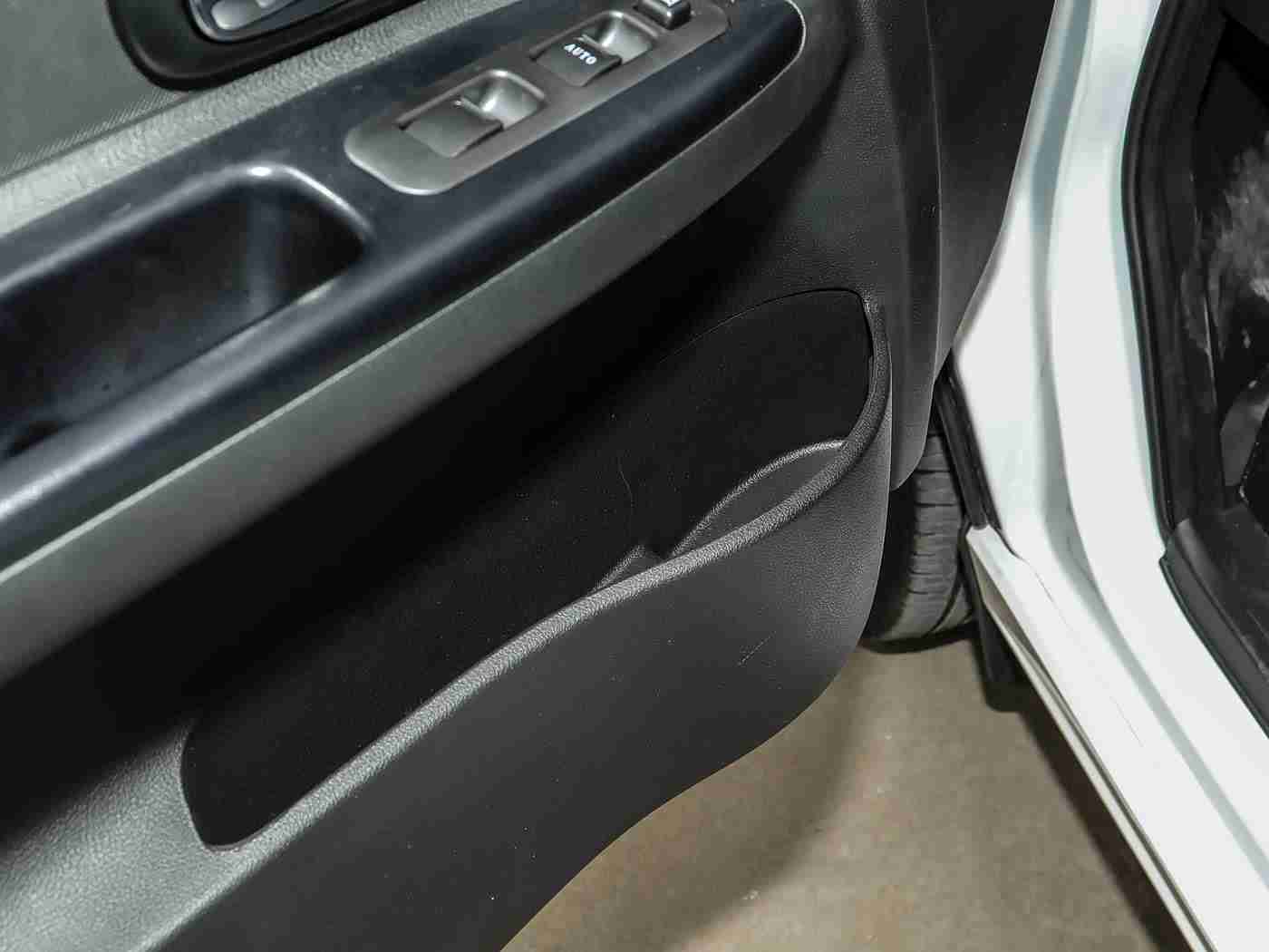 金银梅5一10普通话,科技智驾，环保先锋，舒适启程——金银梅5一10车型引领未来出行潮流-1