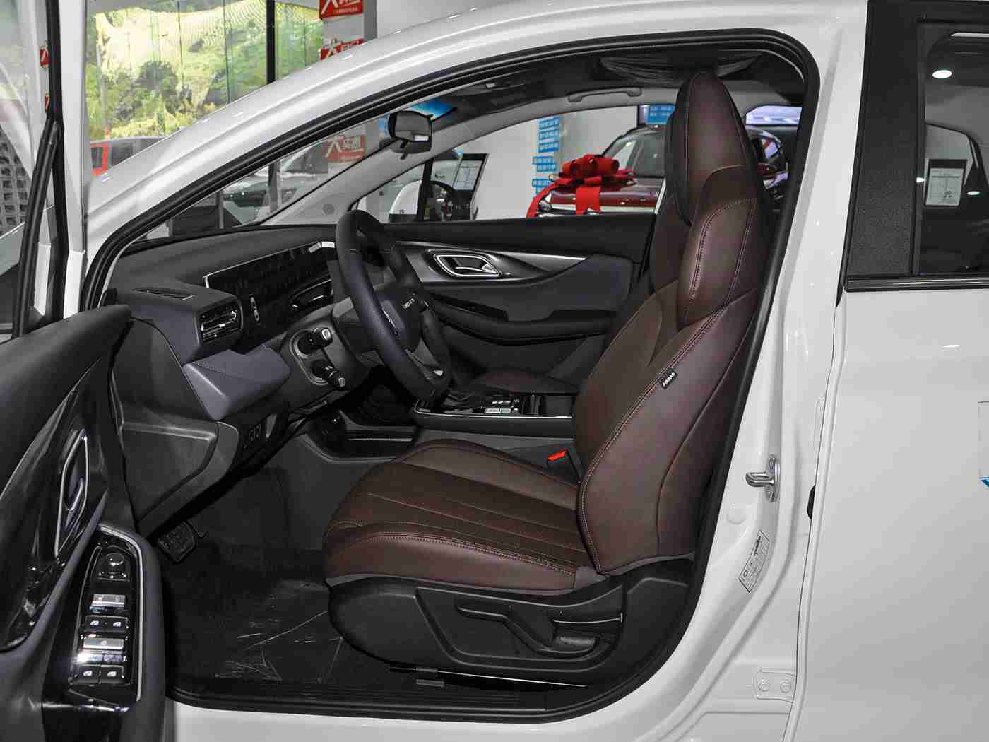 女人与公豬交酡过程,都市女性新宠，创新SUV引领潮流，性能科技兼备，舒适体验非凡-2