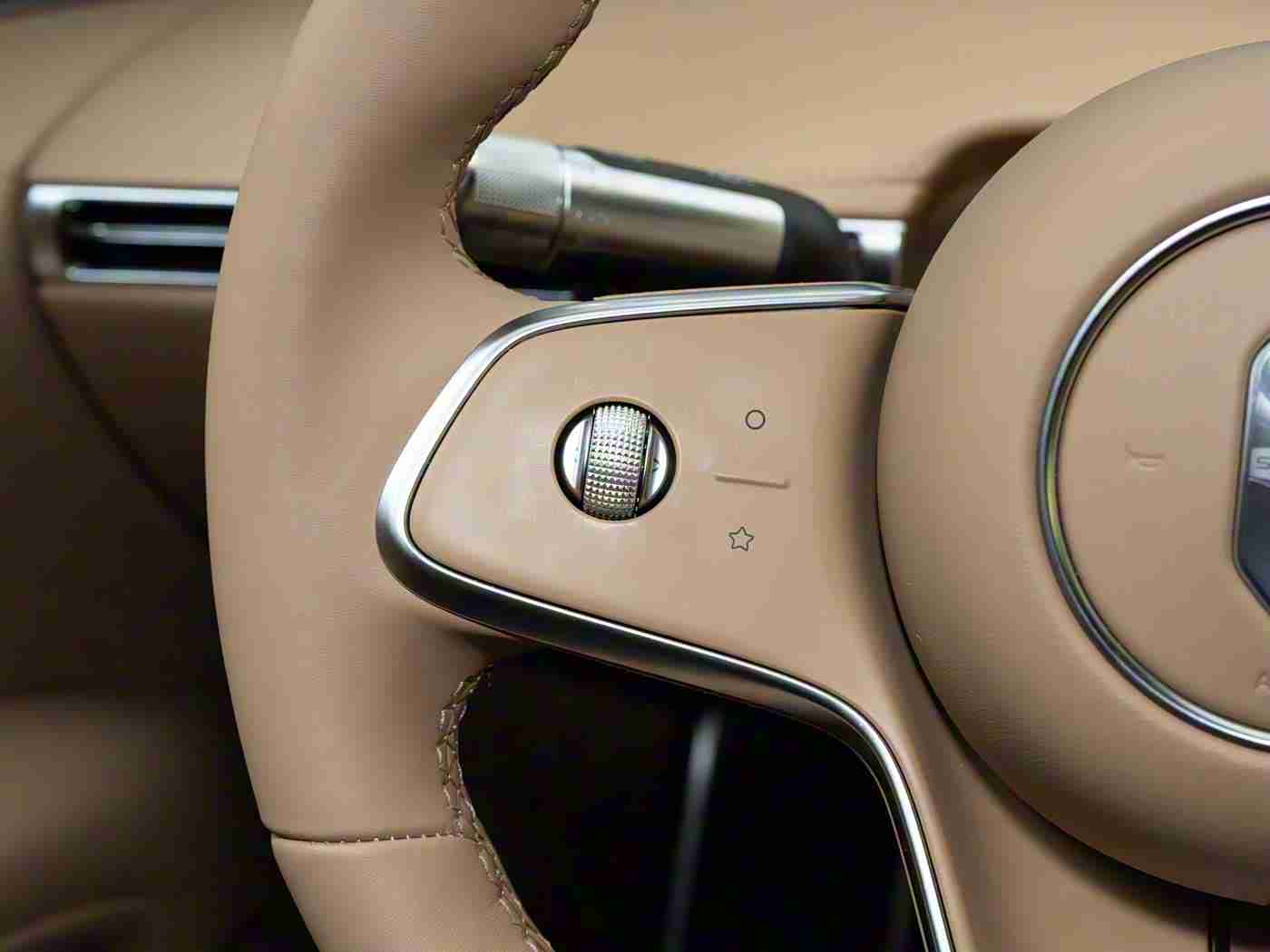 夜间18禁,科技领航,夜间行车安全无忧:揭秘“夜间18禁”智能驾驶系统革新之路-1