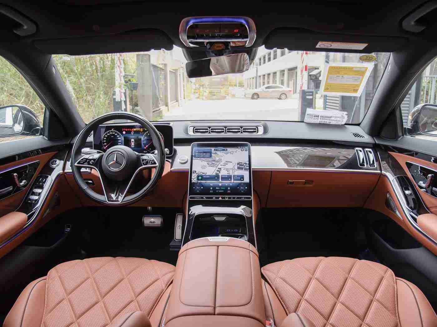 黄色成人网站入口,全新车型惊艳亮相，智能系统引领科技潮流，人性化设计打造舒适驾驶体验-4