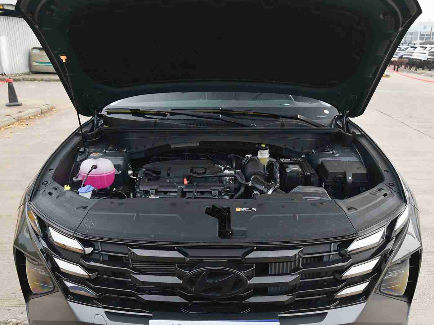 人人综合,科技革新引领购车新潮流，一站式服务平台助您轻松无忧选车-3