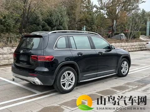17万多拿下准新奔驰GLB，家用代步好选择！-1