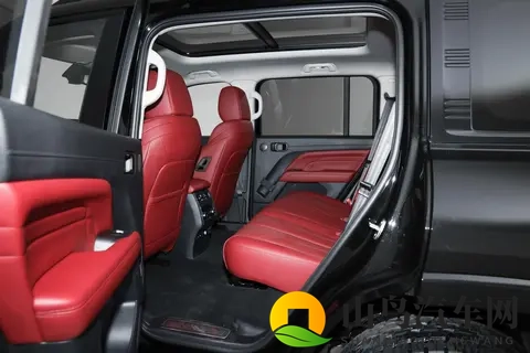 自主品牌燃油四驱中大型SUV对比,领克09和哈弗H9该如何选?-2