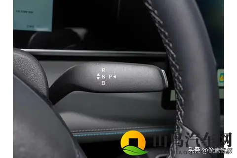 9万级卷王焕新!2026款秦L DM-i实测:续航油耗双突破,还降了价?-2