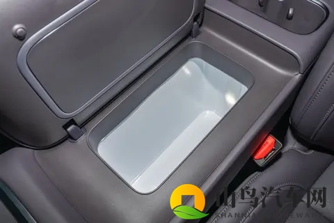 2026 款零跑 C16：18万级家用 SUV ，7 万台交付背后藏着多少惊喜？-2