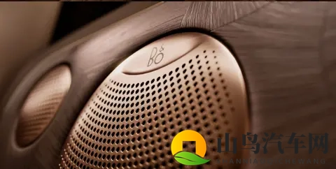 “大六座”增程SUV，纯电续航450公里，智己LS9新车靠啥出彩？-1