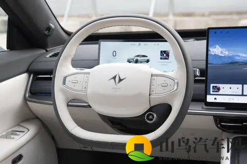 东风奕派eπ007+这款车怎么样？-1