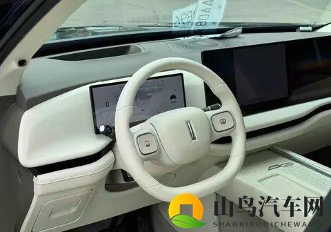 月均花费1226元!2025款魏牌蓝山用养成本揭秘,家庭用户必看-1