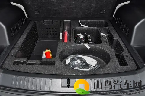 可城可野插混SUV，是普通家庭的理想选择吗？-1