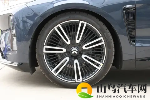 超越期待的行政新标杆：蔚来ET9签名版如何以技术重构旗舰价值-3