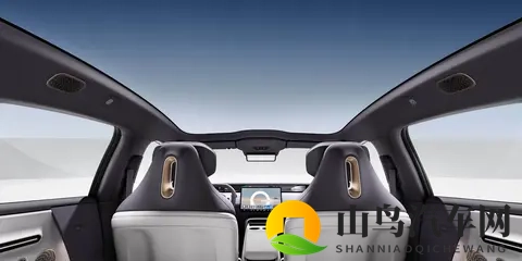 最低898万元起！三款热门新车同日上市 谁会成为爆款？-2