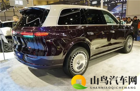 国产豪华旗舰SUV新王炸！岚图旗舰泰山亮相郑州国际车展-2