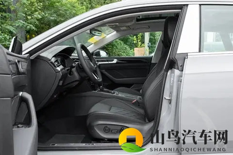 大众CC 2026款，四款配置详解，有哪几大优势？-1