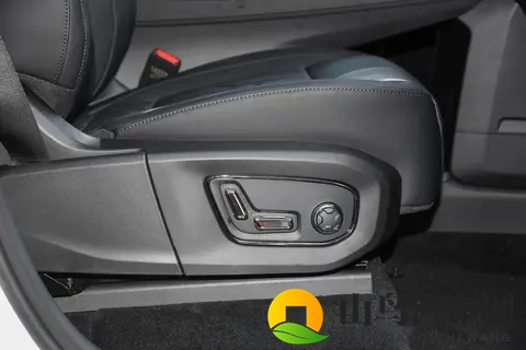 它为何受明星喜爱？沉浸式体验极氪009，它如何适配多元出行场景-2