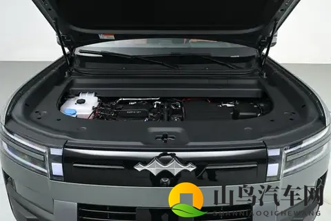 方程豹钛7：科技大空间SUV，全家出行皆能尽享舒适体验-2