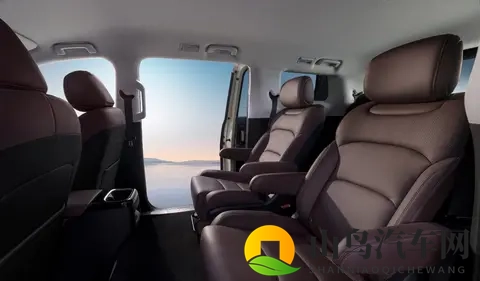 五菱星光730,能重塑,国民MPV市场格局吗。-1