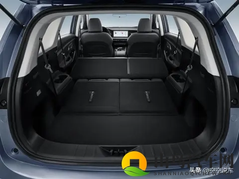 长安推出全新7座SUV,配15T+7DCT,1079万起,这下该火了吧?-3