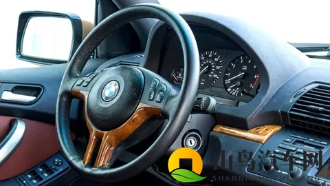 因高田安全气囊问题，宝马全球召回5000多辆2000-2021款BMW X5-1