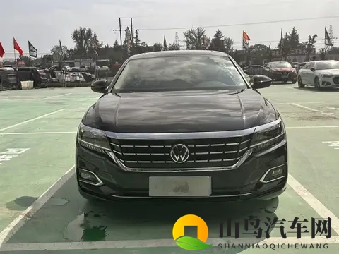 21年帕萨特，330TSI豪华版，一手准新，12万不到家用正合适-3