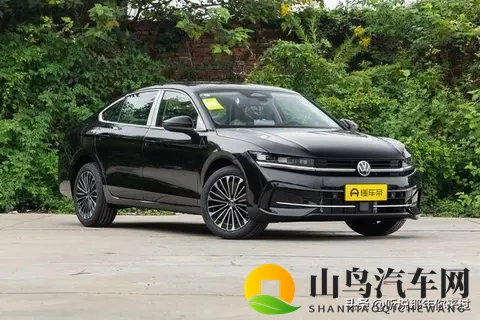 2026款迈腾B9亮相！不变的轴距与老三件，大众在考验中国人忠诚度-1