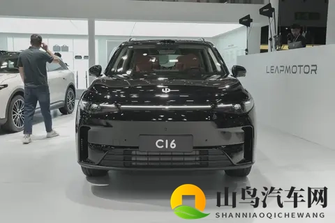 10月中大型SUV榜单：钛7排第二，银河M9破万，理想L6只卖了9680辆-2