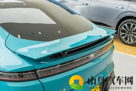 东风奕派全新轿跑将上市!电四驱+37s破百,配激光雷达+电动尾翼-3