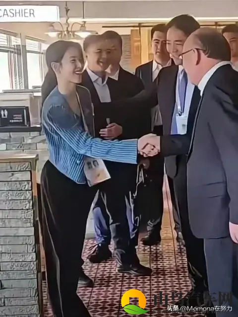 刘强东杀疯了!10万新车屠榜而来-1