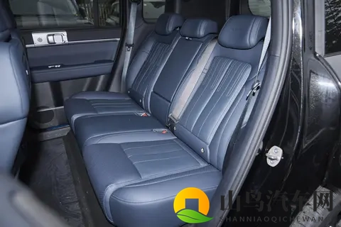 方程豹钛 7 2025 款 190KM 四驱 Ultra 版：科技大空间 SUV 的出行新选择-2