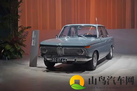 新世代宝马iX3在荷兰正式亮相-1