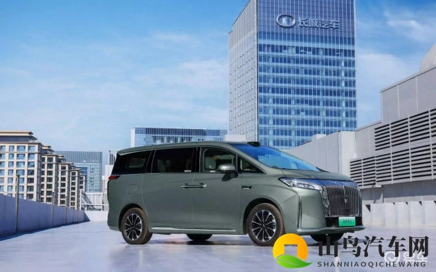 电击女两小时高潮不断:电动汽车续航突破,全新车型引领绿色出行-1