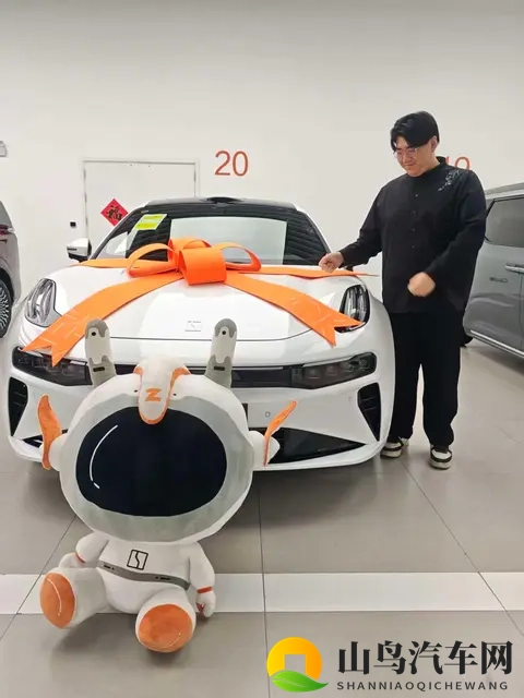 从概念车到焕新版，同事用极氪001完成购车闭环-2