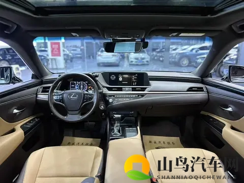 雷克萨斯ES：24万公里准新车，186万体验豪华舒适-1