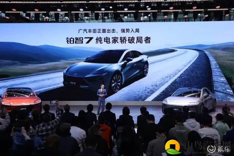 搭载“豪华新三件” 铂智7冲击20万级豪华纯电轿车主战场-1
