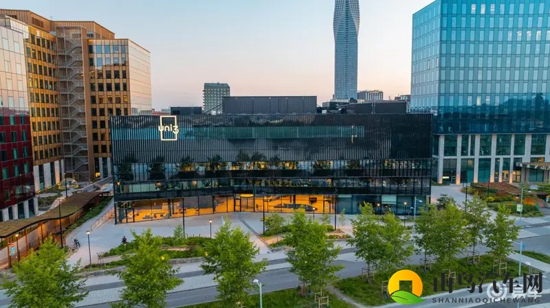 聚集全球资源打造全球车，吉利成为中国车企全球化样本-1