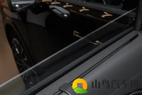 新一代帕里斯帝鉴赏家版:科技与豪华的平衡之作-3